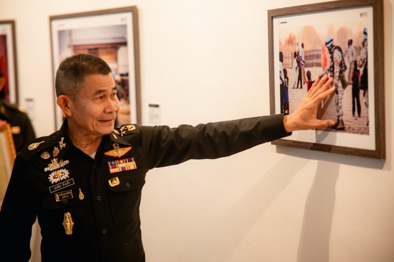 ครั้งแรกกับนิทรรศการภาพถ่าย ‘Unseen Moments’ หลากแง่มุมชีวิตทหารผ่านเลนส์ 14-26 ม.ค. 68