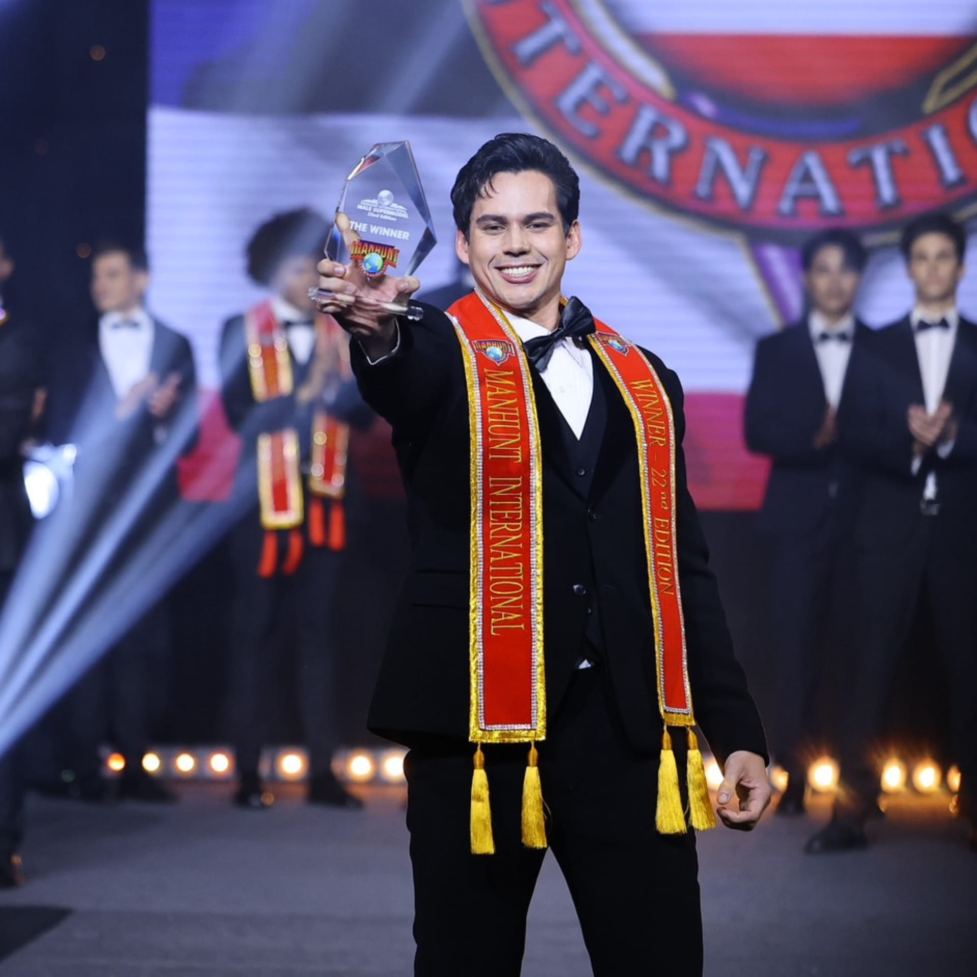 มงคาบ้าน! “เควิน อภิสิทธินันท์” คว้าตำแหน่ง ‘MANHU...